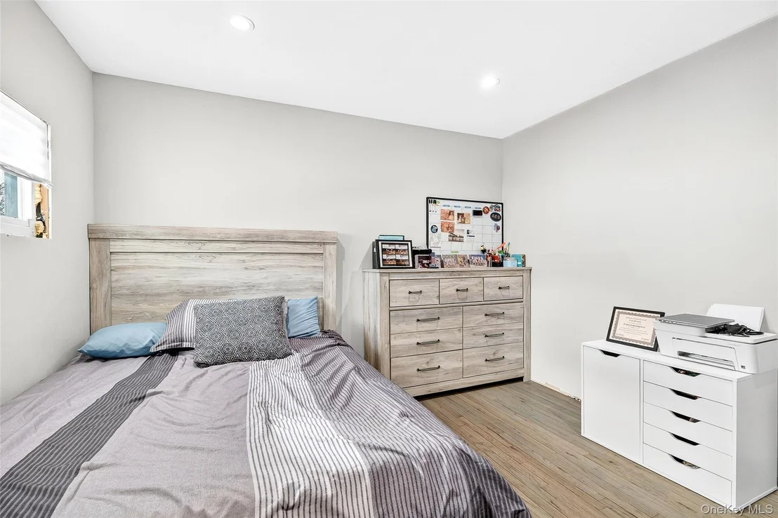 Photo of 53 Hazelton Road