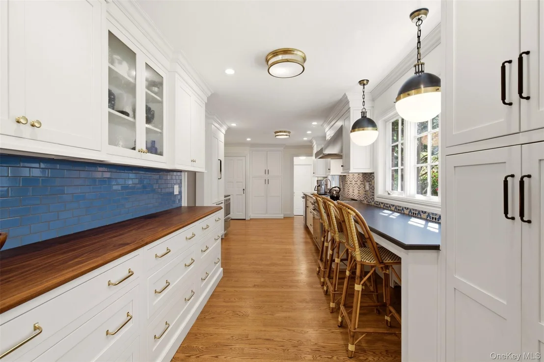 Photo of 2 Saint Marks Place