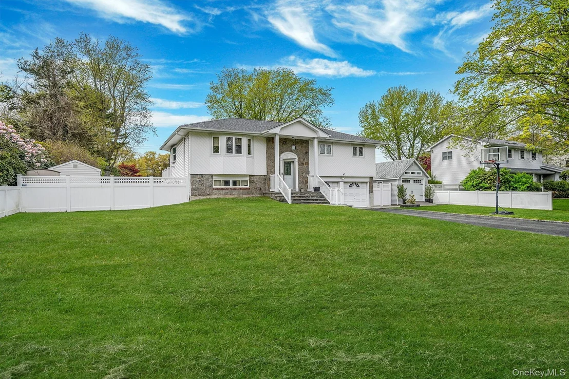 Photo of 6 Warbler Lane