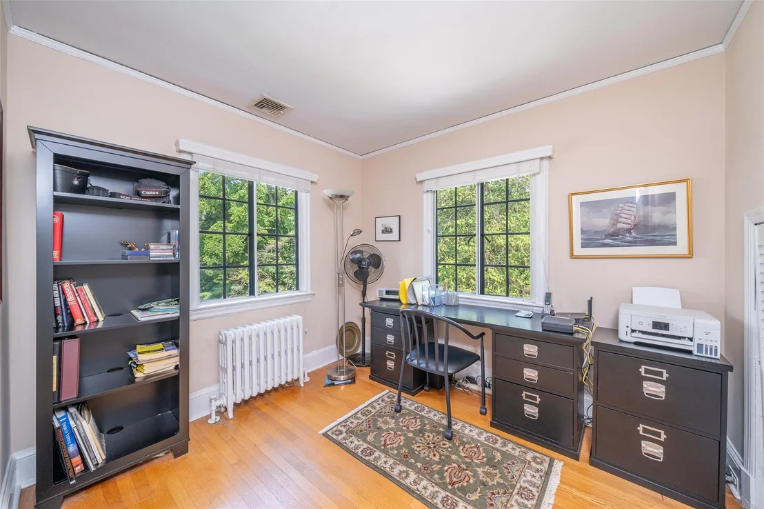 Photo of 44 Parkview Drive