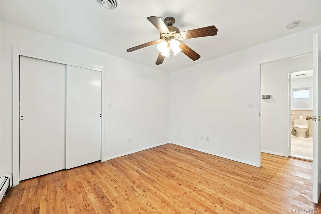 Photo of 32 Bramble Brook Road