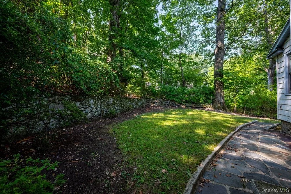 Photo of 40 Pine Brook Drive