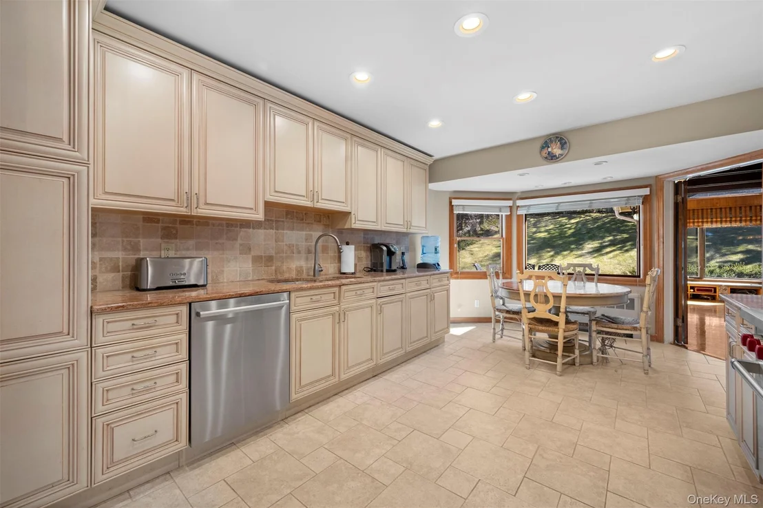 Photo of 22 Ravine Road