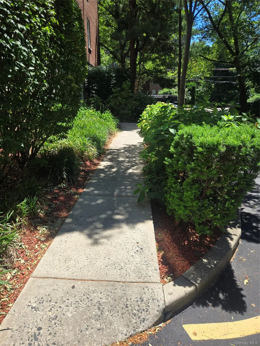 Photo of Unit 3F at 765 Bronx River