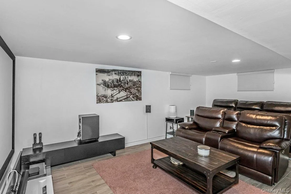 Photo of 7 Sebree Place