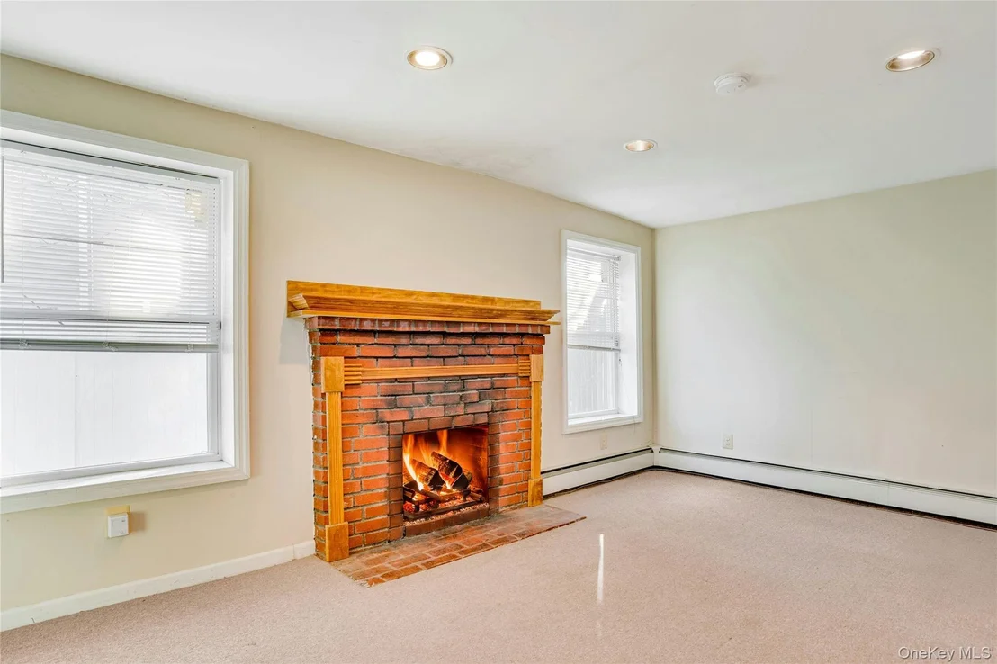 Photo of 669 East Drive
