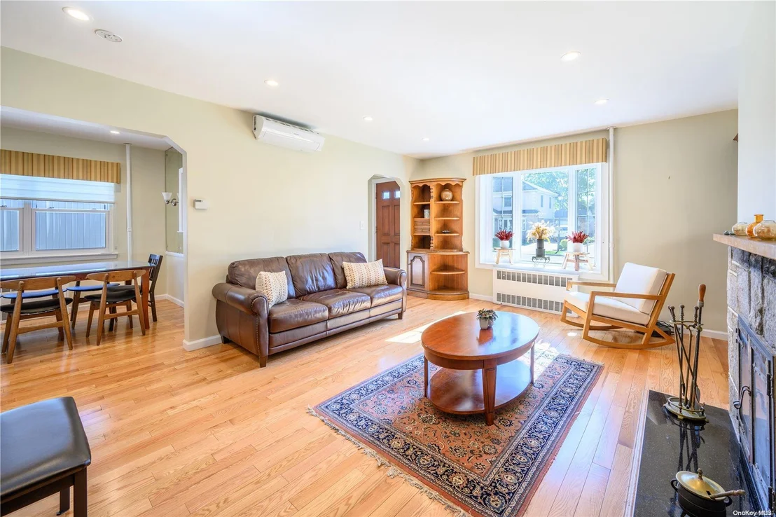 Photo of 73 Devonshire Drive