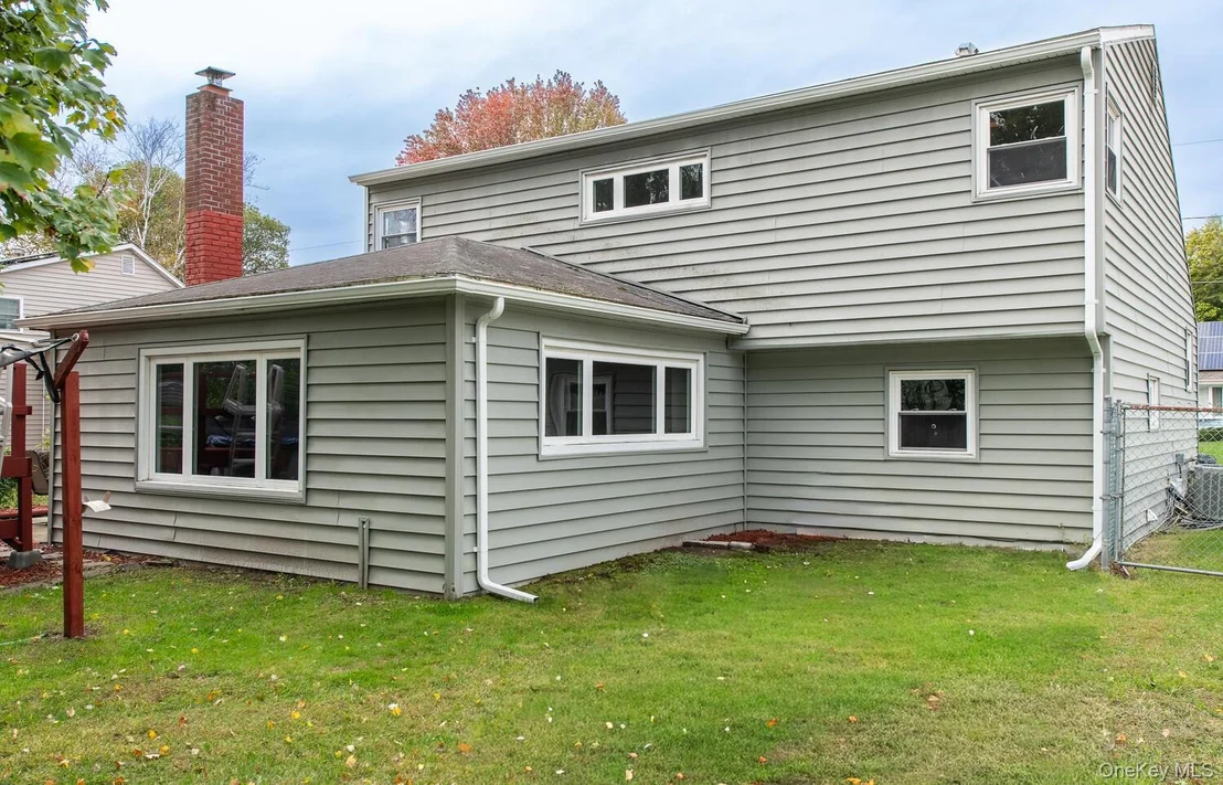 Photo of 4 Edgewood Drive