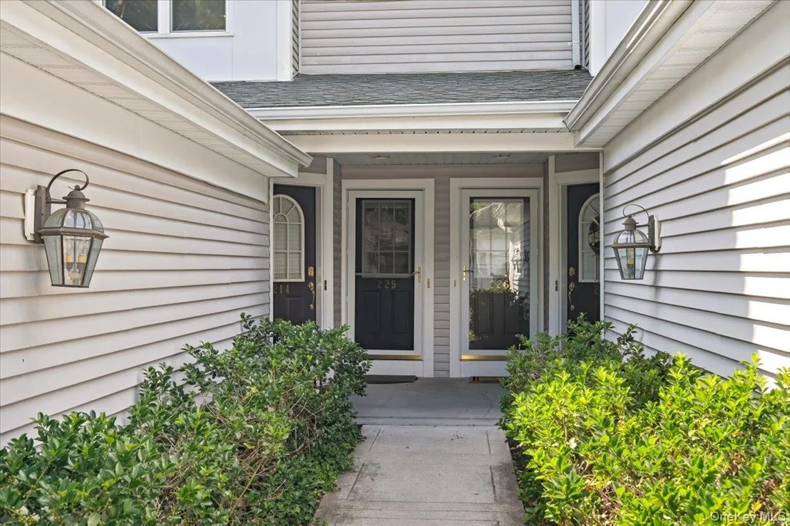 Photo of 225 Waterside Close