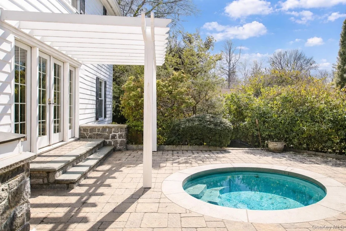 Photo of 38 Brevoort Lane
