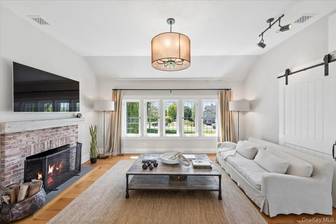 Photo of 1020 Constable Drive
