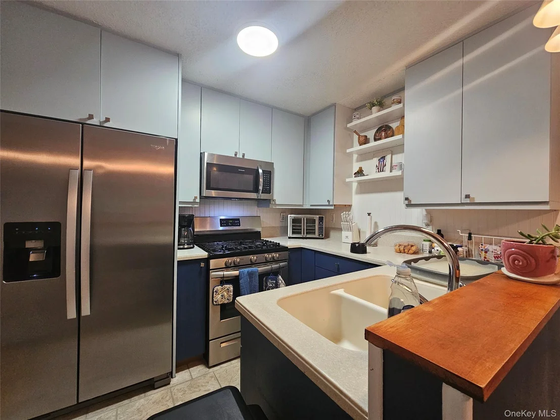 Photo of 4 Pinegrove Drive