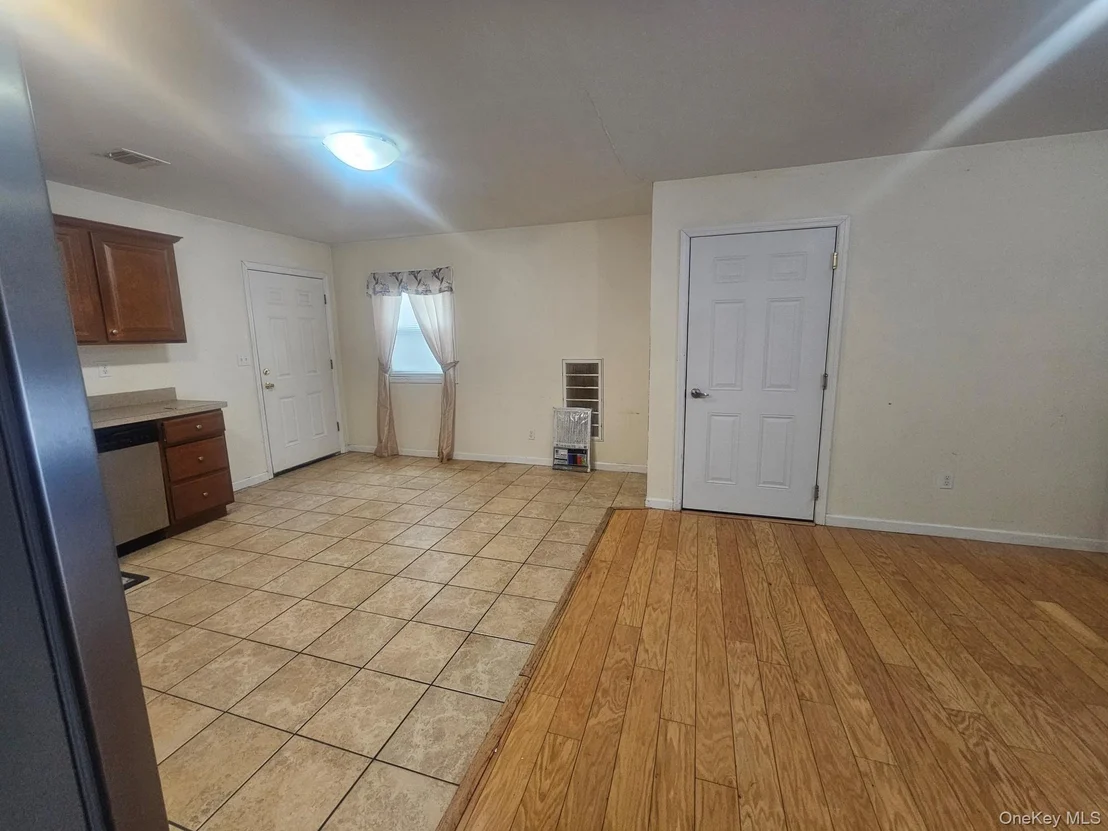 Photo of 556 Taylor Avenue