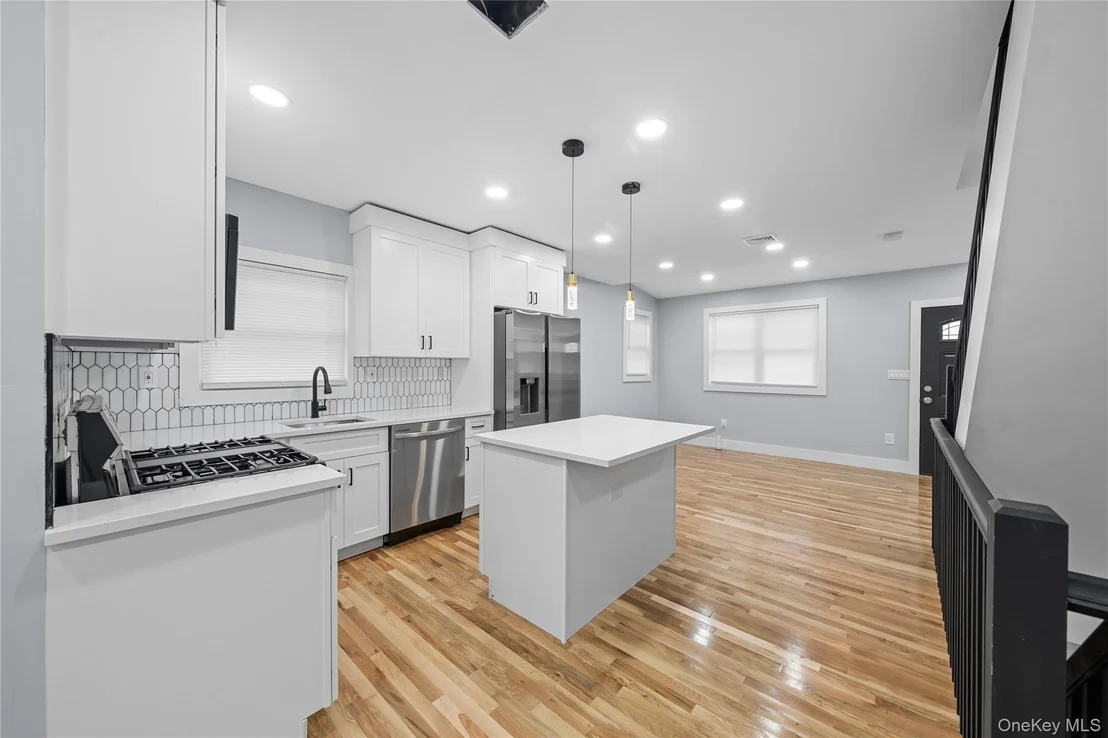 Photo of 16 Laurel Avenue