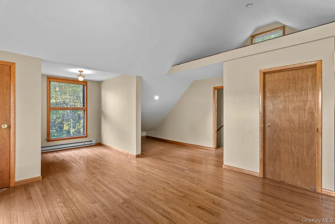 Photo of 515 Magic Mountain Road
