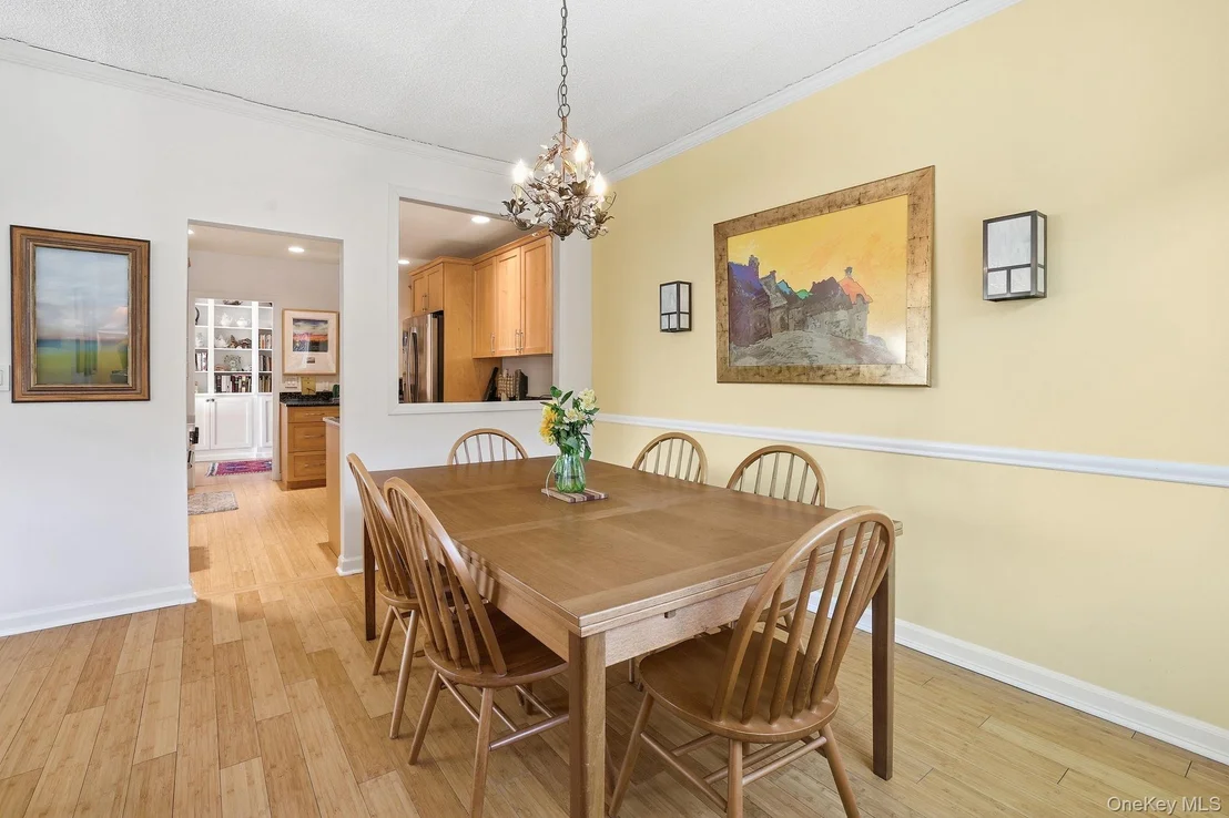 Photo of Unit 2E2 at 16 Rockledge Avenue