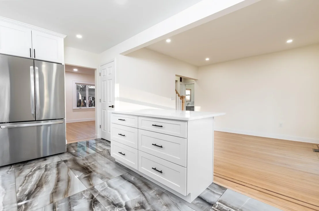 Photo of 916 Barth Drive