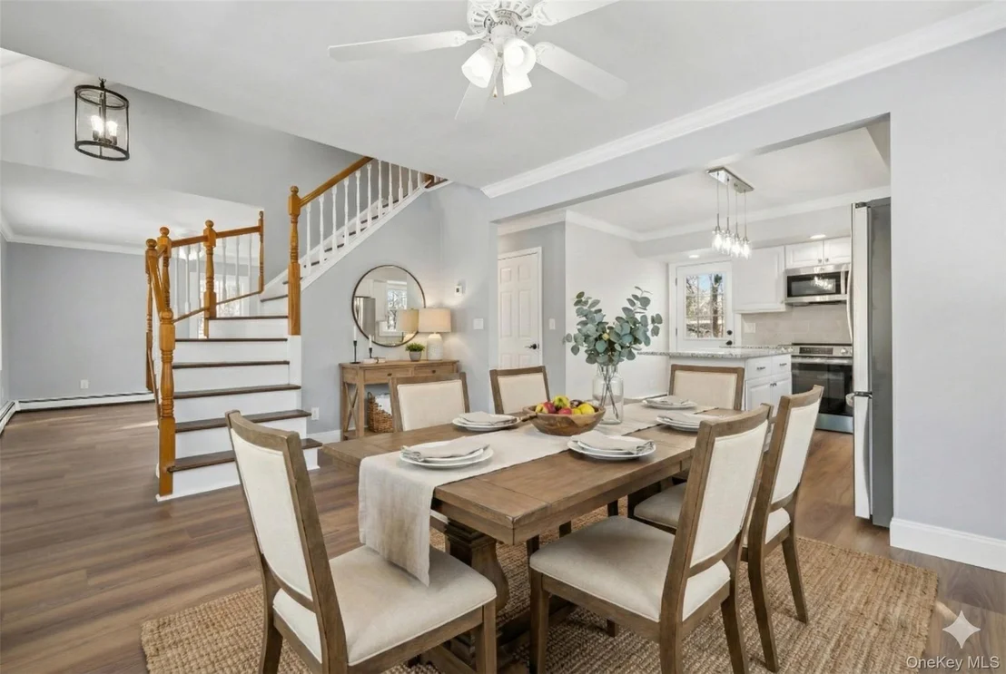 Photo of 95 Smithtown Road