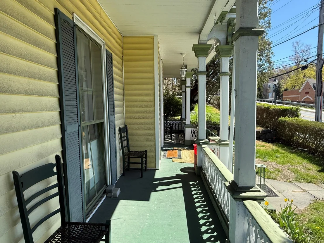 Photo of 1204 Main Street