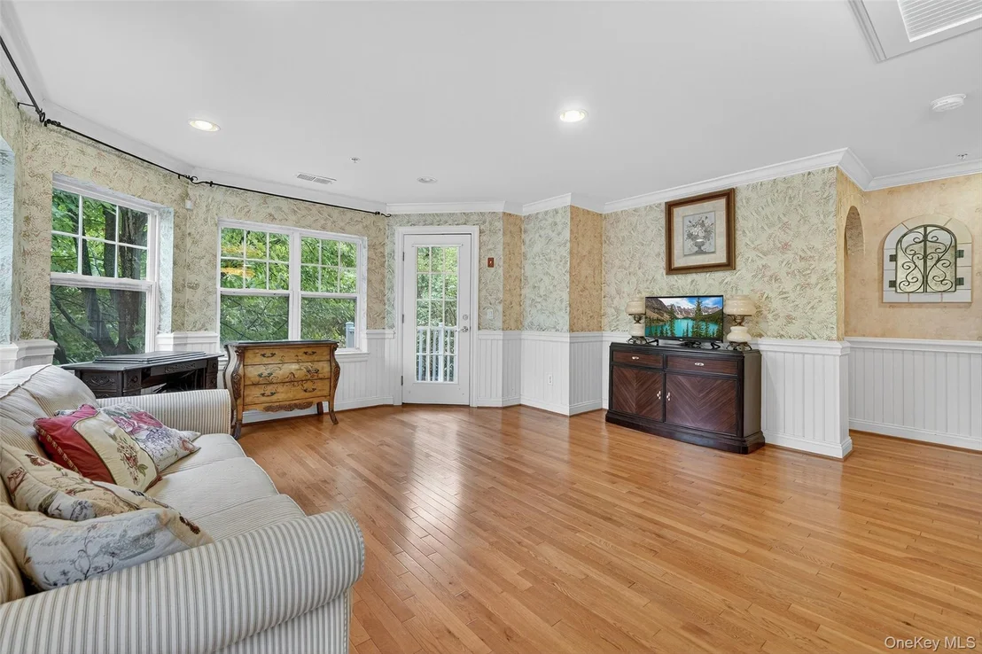 Photo of 111 Viewpoint Terrace