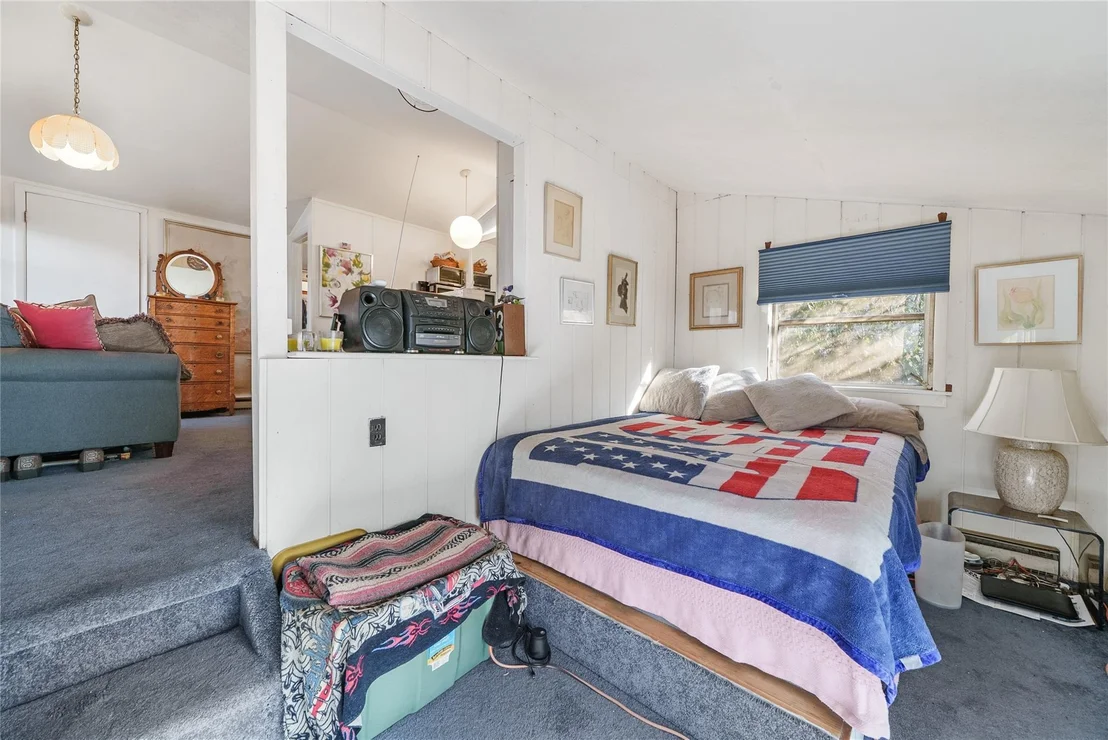 Photo of 43 Snake Hill Road