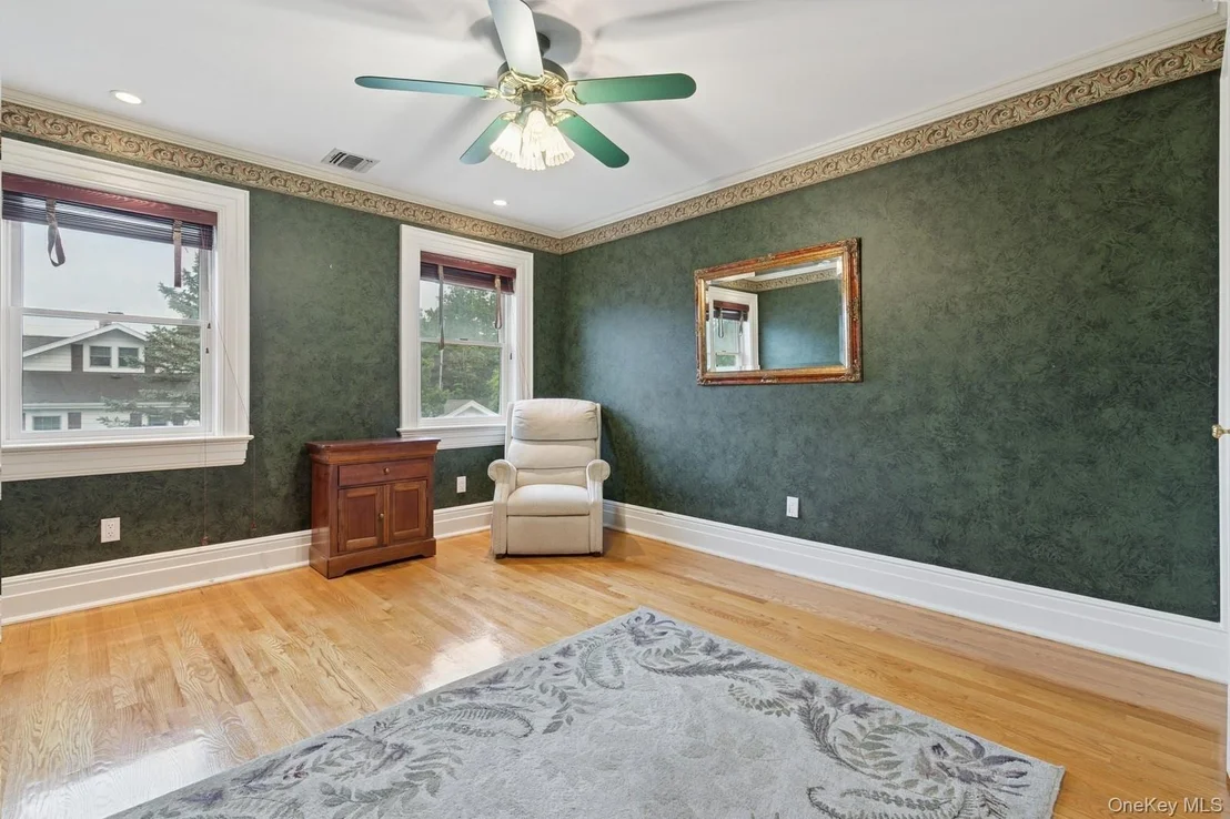 Photo of 80 Soundview Drive