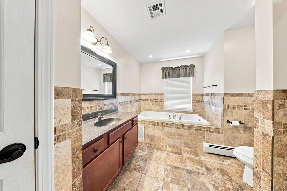 Photo of 236 Springbrook Road