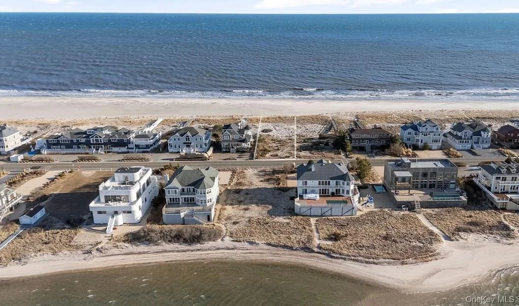 Photo of 699 Dune Road