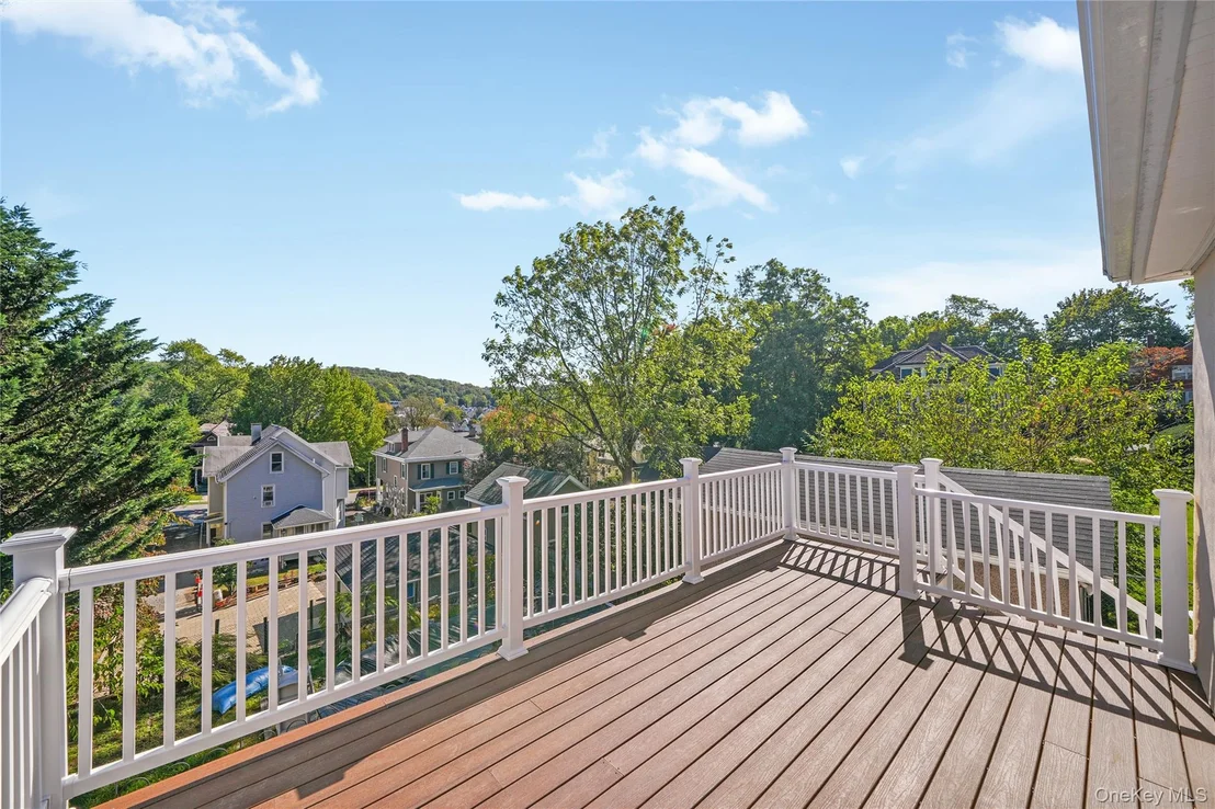 Photo of 511 Decatur Avenue