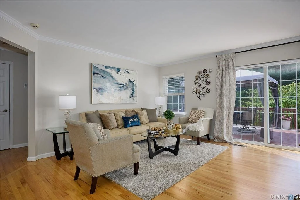 Photo of 274 Robinson Lane