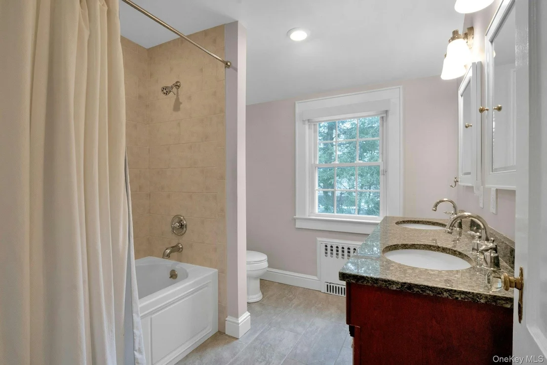 Photo of 25 Maple Road