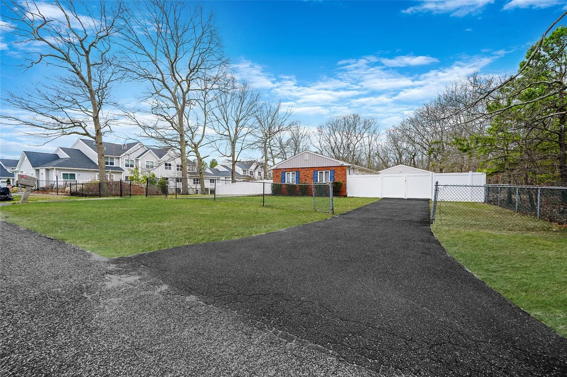 Photo of 28 Shady Lane