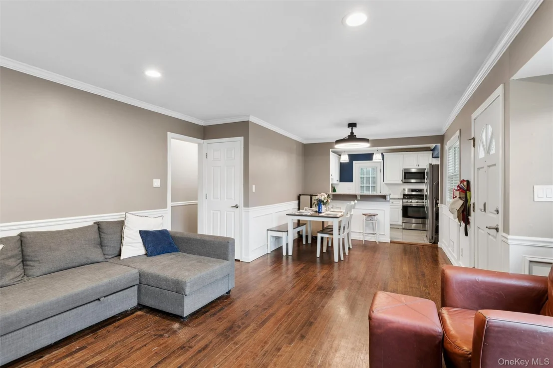 Photo of 52 Larry Road S