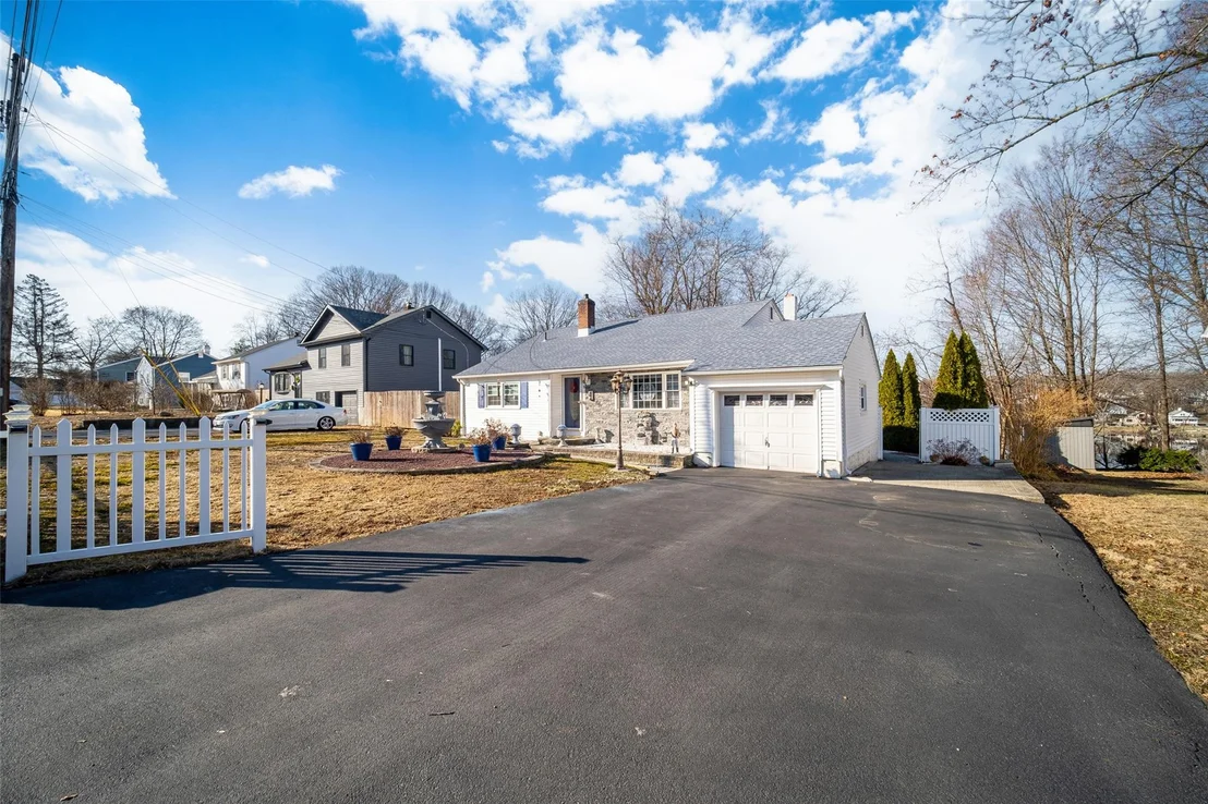 Photo of 9 Liss Road
