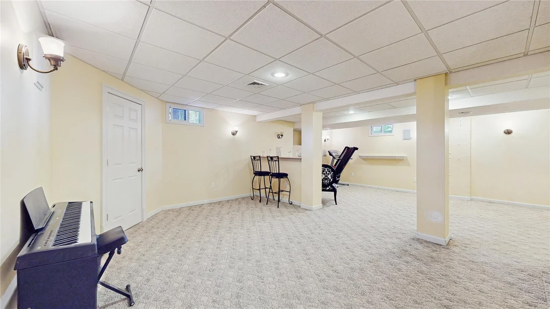 Photo of 33 Summersweet Drive
