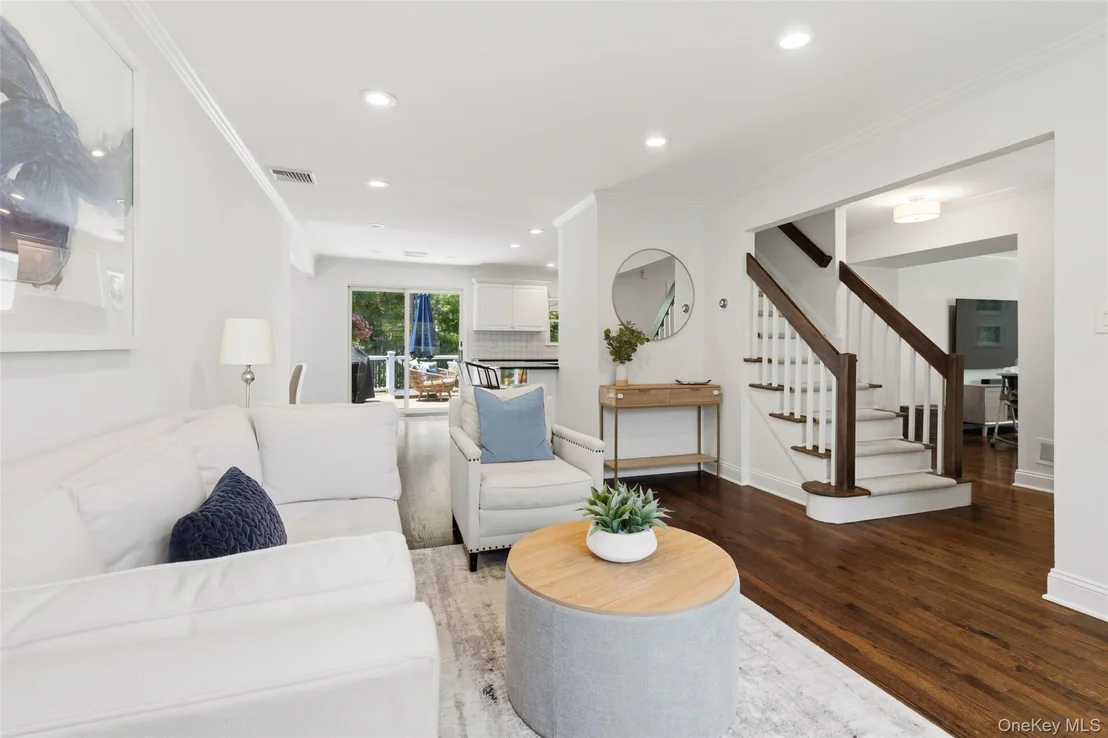 Photo of 116 Huntley Drive