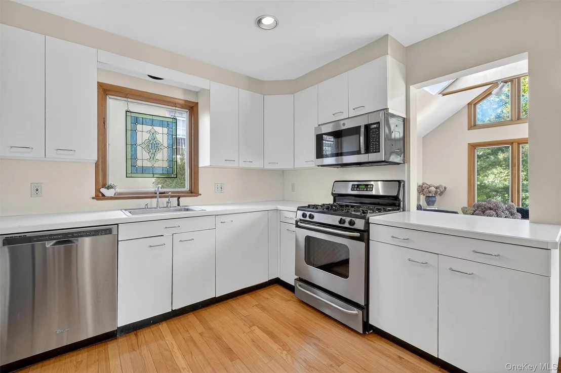Photo of 24 Beverly Road