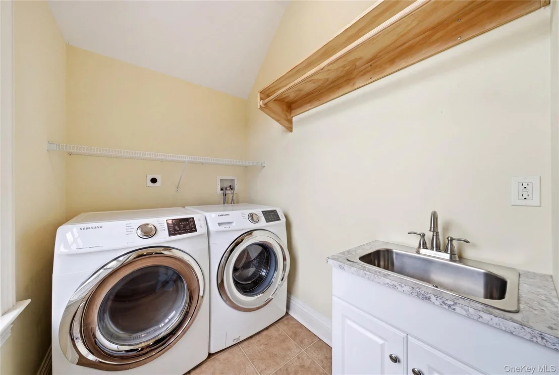 Photo of 6 Sunhill Road