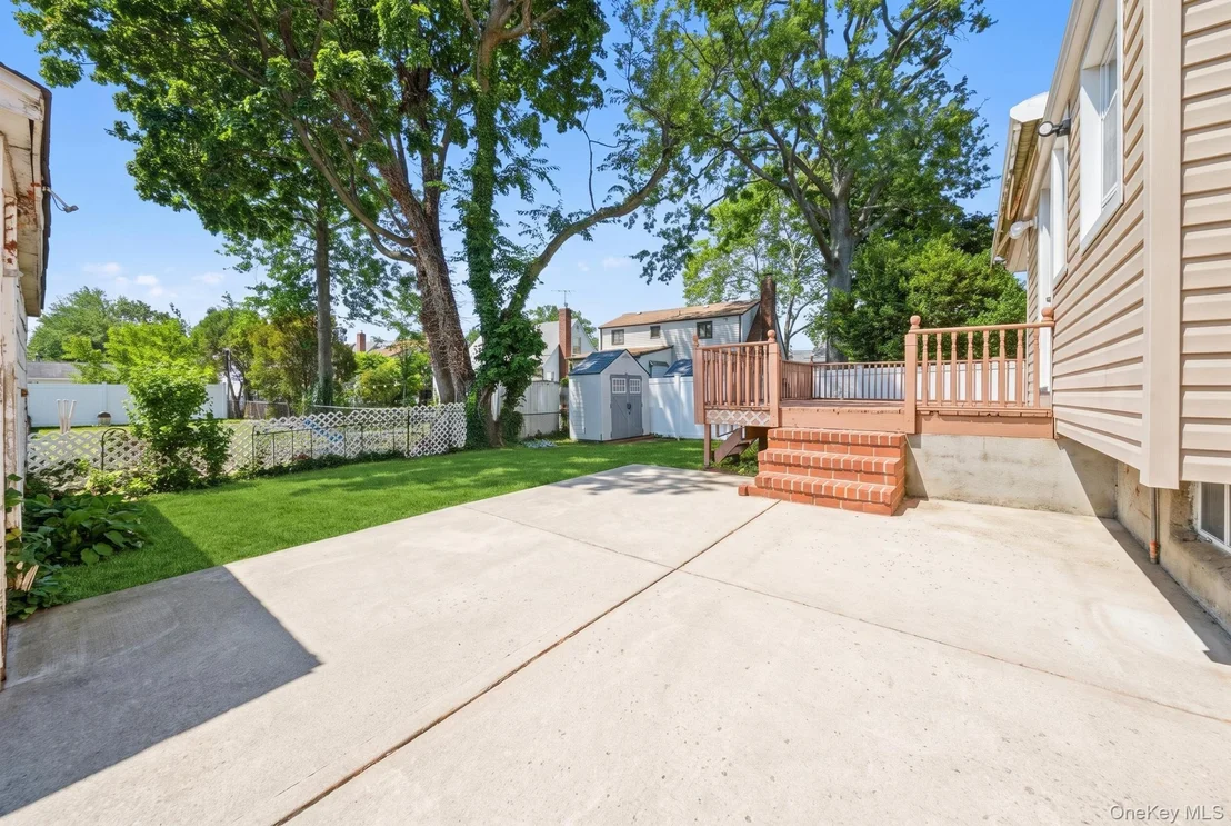 Photo of 88 Meyer Avenue