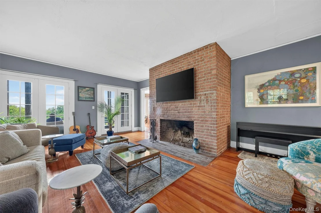 Photo of 37 Ridge Road