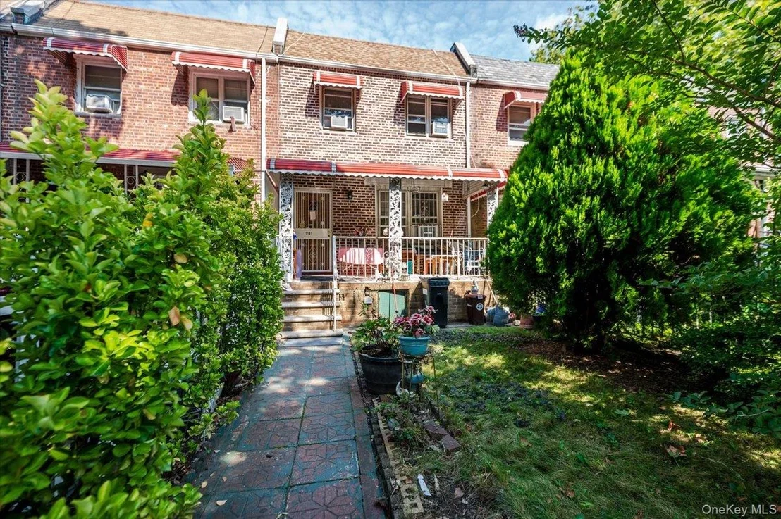 Photo of 1181 Grenada Place