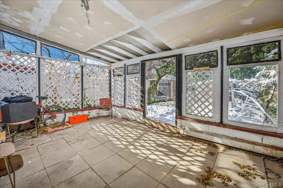 Photo of 1361 Intervale Avenue