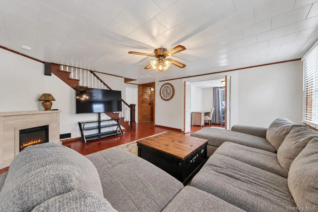 Photo of 596 Angola Road