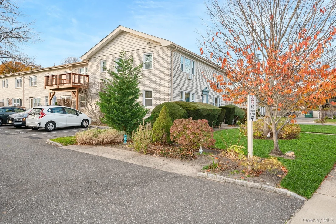 Photo of Unit 1B at 20 Toehee Place