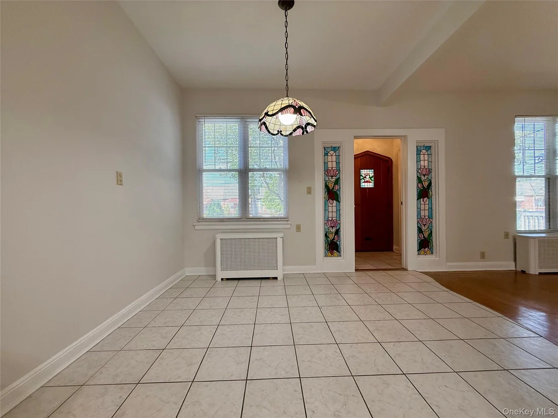 Photo of 5962 69th Lane