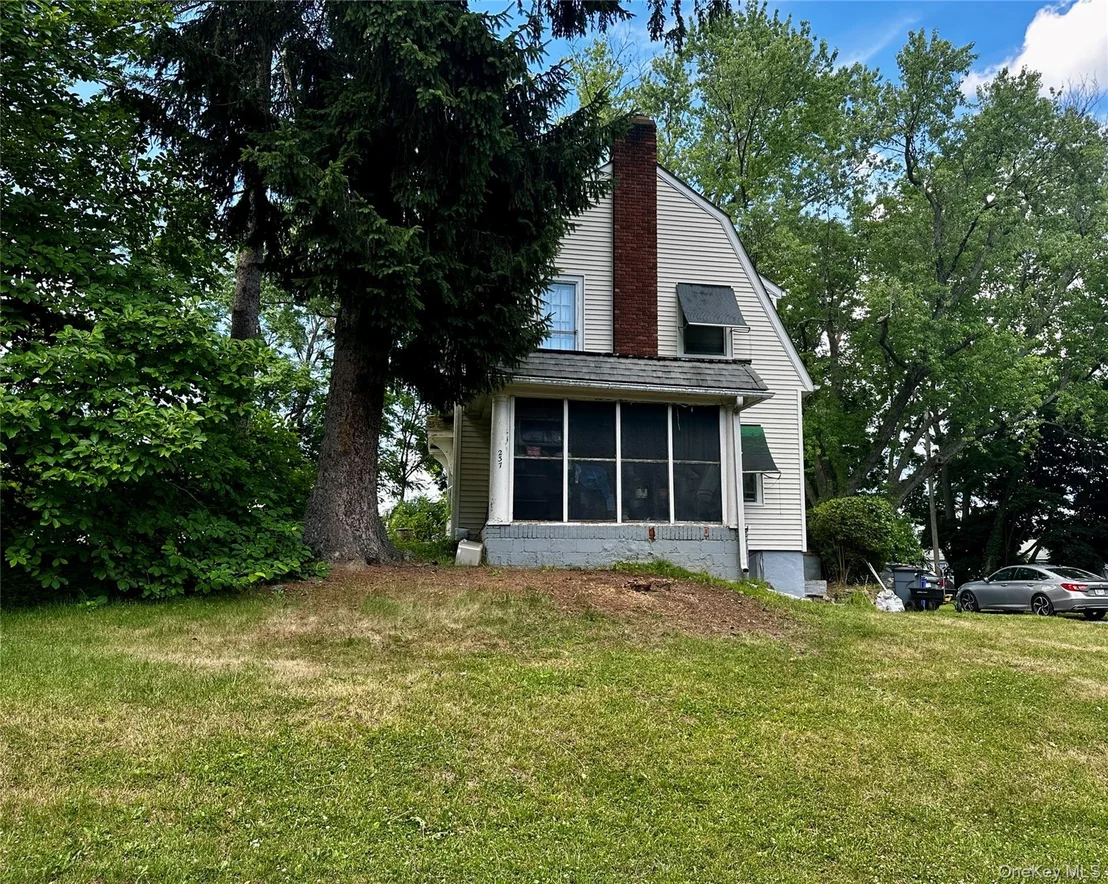 Photo of 237 Windsor Highway