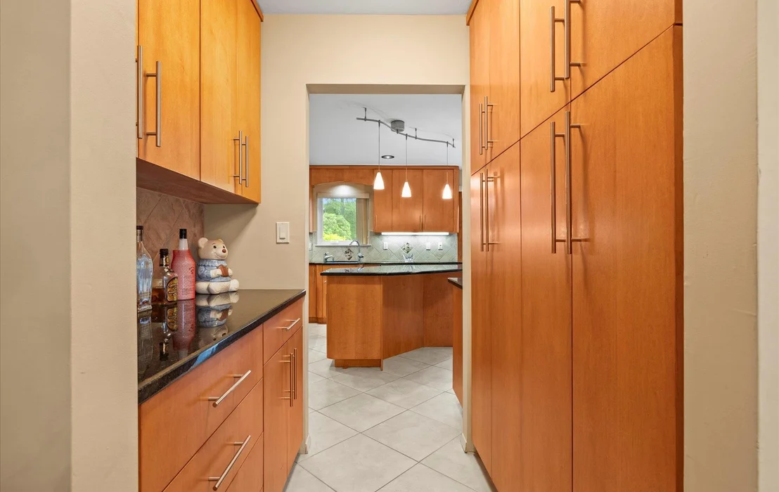 Photo of 34 Oak Meadow Road