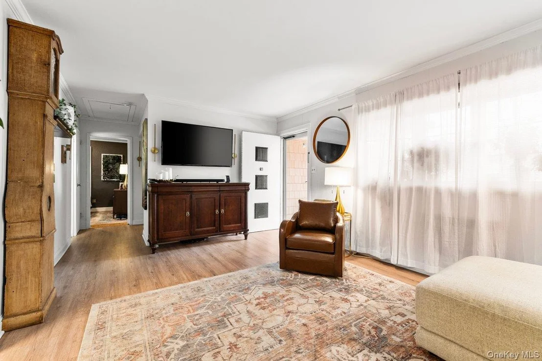 Photo of 22 Greenway Circle