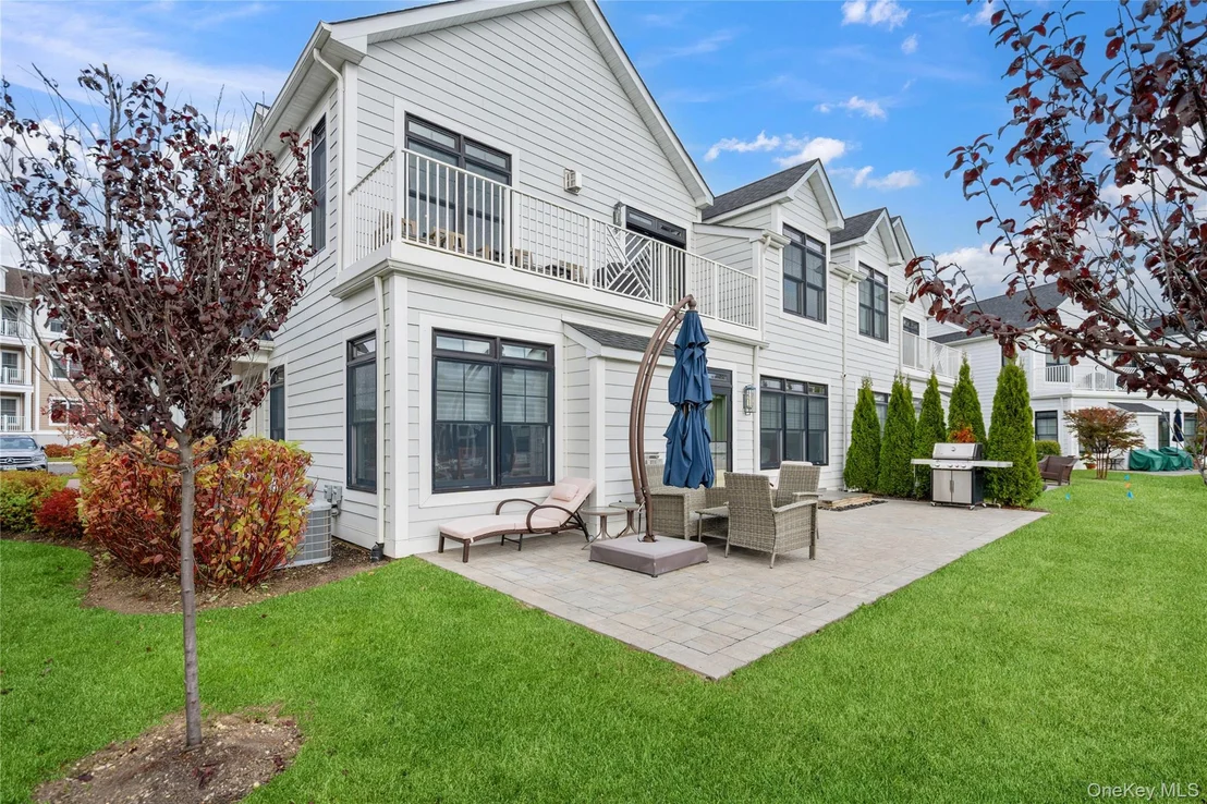 Photo of Unit 744 at 86202 Spruce Pond Circle