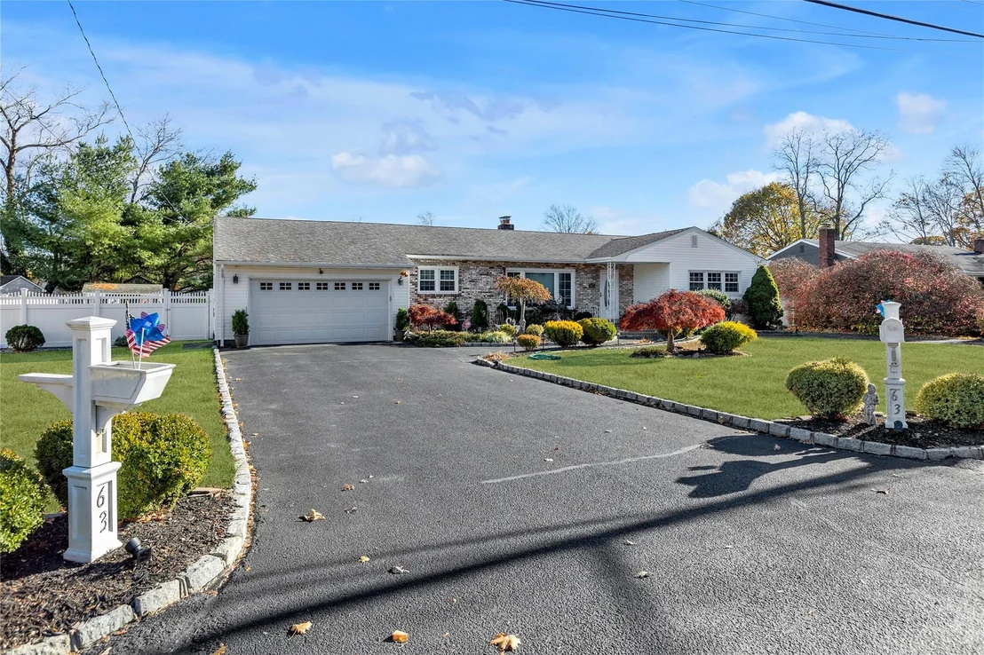 Photo of 63 Bayview Avenue